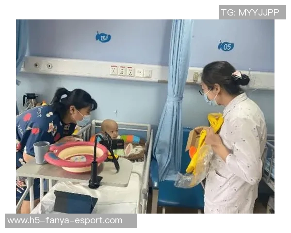 格纳布里与基米希探访医院肿瘤病房温暖关怀患病儿童